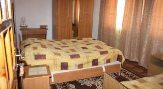 Гостиница Кипарис Орловка Двухместный номер Делюкс с 1 кроватью + дополнительная кровать-1